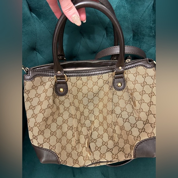 Authentic Gucci Sukey- Extra Photos - Picture 3 of 17